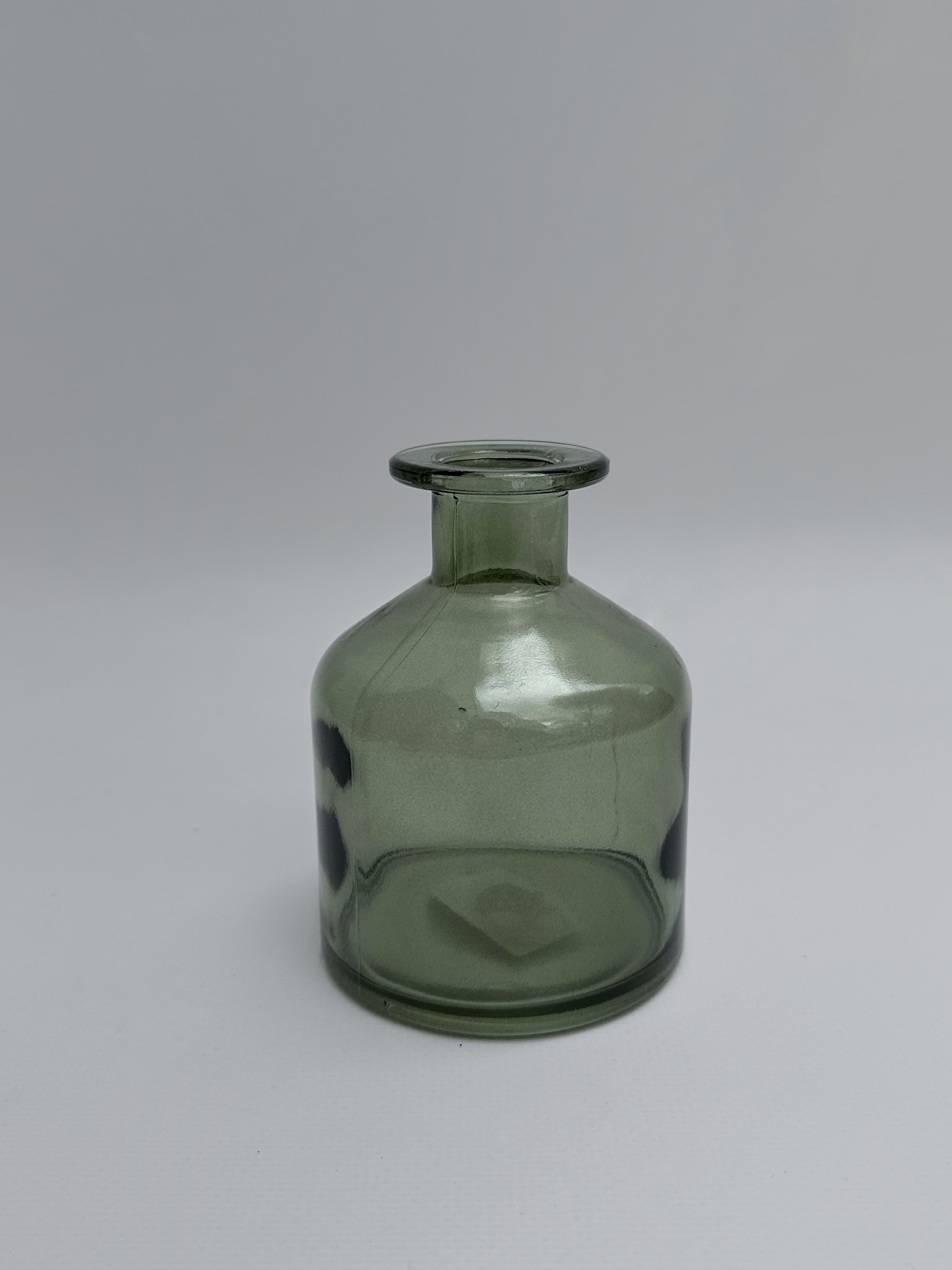 Стеклянная ваза-бутылка зеленая S