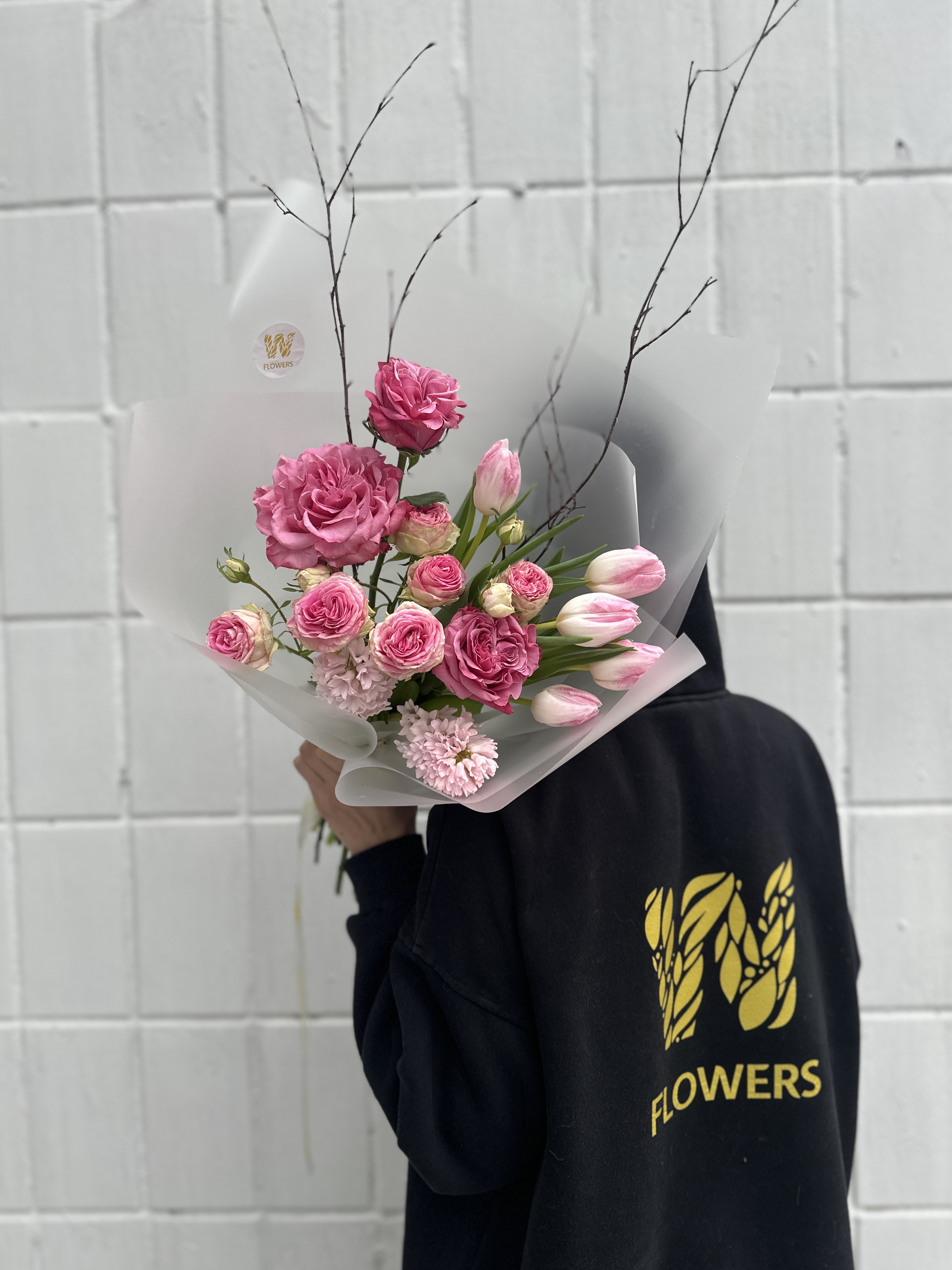 Букет из роз, тюльпанов и гиацинтов